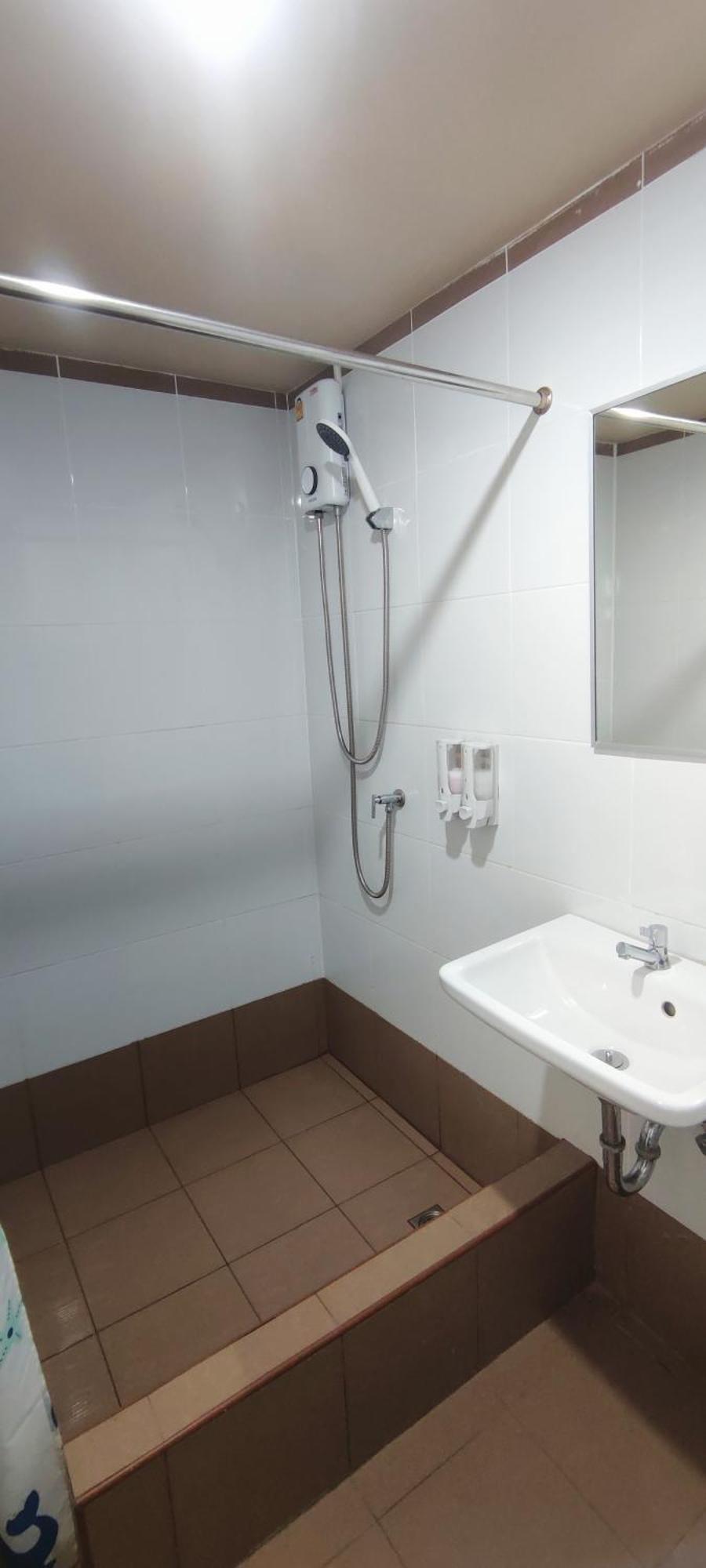 The Sea Bangsaen Hotel Екстериор снимка