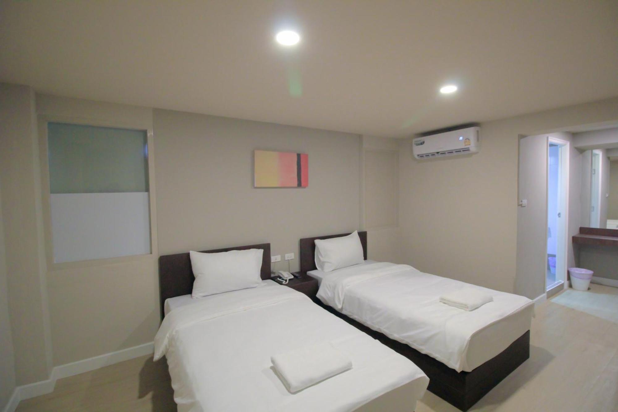 The Sea Bangsaen Hotel Екстериор снимка